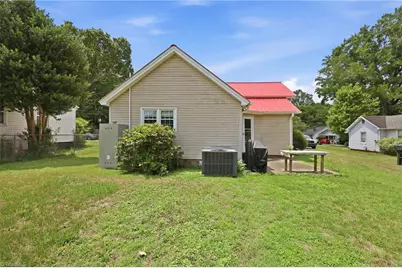 410 W Lee Street, Mebane, NC 27302 - Photo 19