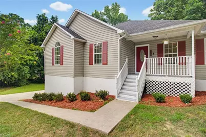 150 Meadow Wood Drive, Thomasville, NC 27360 - Photo 3