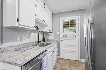 2416 Parkway Drive, Winston-Salem, NC 27103 - Photo 13