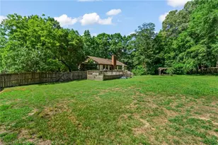 601 Burning Bush Dr, Pleasant Garden, NC 27313 - Photo 15