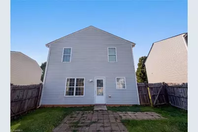 4824 Yellow Locust Drive, Greensboro, NC 27214 - Photo 5