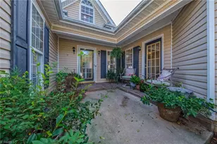 5363 Old Plantation Cir, Winston-Salem, NC 27104 - Photo 3