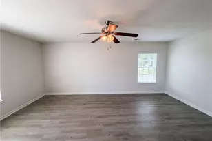6800 Olivia Ct, Whitsett, NC 27377 - Photo 7