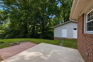 364 Sherwood Forest Dr, North Wilkesboro, NC 28659 - Photo 23