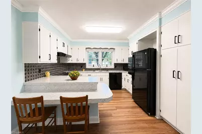 364 Sherwood Forest Drive, North Wilkesboro, NC 28659 - Photo 7
