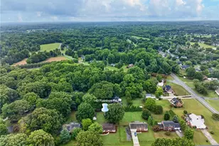140 Raintree Rd, Advance, NC 27006 - Photo 9
