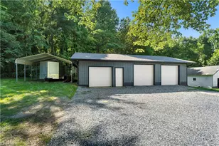 242 Hub Everhart Rd, Thomasville, NC 27360 - Photo 11