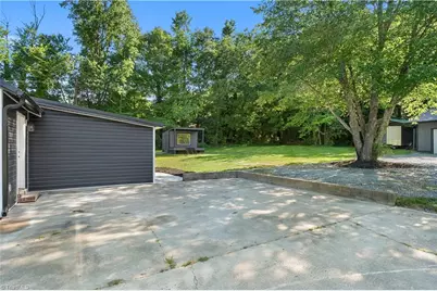 242 Hub Everhart Road, Thomasville, NC 27360 - Photo 9