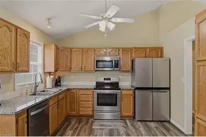 120 Hazelwood Court, Lexington, NC 27295 - Photo 11