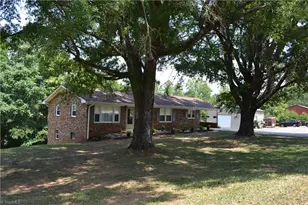 9230 Nc Hwy 704, Madison, NC 27025 - Photo 33
