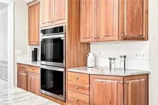 5605 Wildrose Dr, Greensboro, NC 27410 - Photo 19