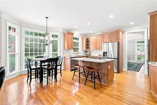 5605 Wildrose Dr, Greensboro, NC 27410 - Photo 17