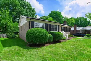 2306 Cherokee Dr, Greensboro, NC 27408 - Photo 3