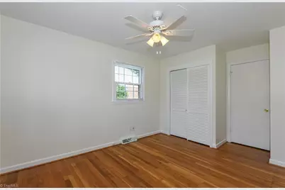 2306 Cherokee Drive, Greensboro, NC 27408 - Photo 19