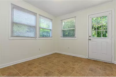 2306 Cherokee Drive, Greensboro, NC 27408 - Photo 13