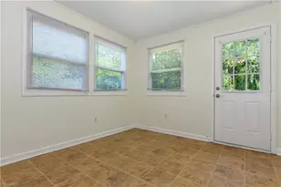 2306 Cherokee Dr, Greensboro, NC 27408 - Photo 13