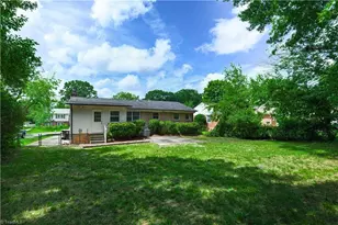 2306 Cherokee Dr, Greensboro, NC 27408 - Photo 29