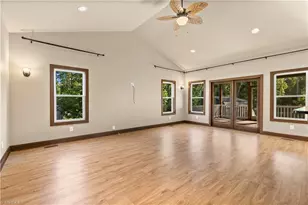 4045 Clapp Mill Rd, Burlington, NC 27215 - Photo 15