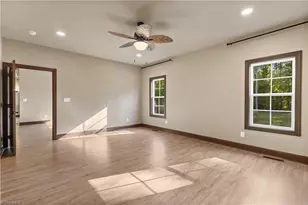 4045 Clapp Mill Rd, Burlington, NC 27215 - Photo 29