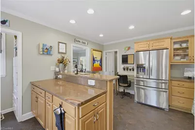 123 Beverly Place, Greensboro, NC 27403 - Photo 15