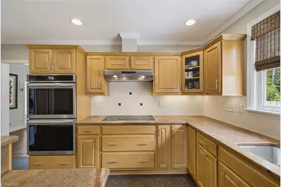 123 Beverly Place, Greensboro, NC 27403 - Photo 15