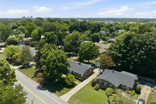 2911 Cornwallis Dr W, Greensboro, NC 27408 - Photo 39