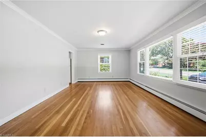 2911 Cornwallis Drive W, Greensboro, NC 27408 - Photo 7