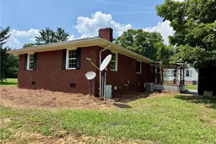 2022 Wicker Lovell Rd, Randleman, NC 27317 - Photo 5