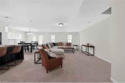 5210 Carol Avenue, Greensboro, NC 27406 - Photo 3