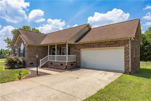 514 Honeysuckle Ridge, Asheboro, NC 27205 - Photo 3