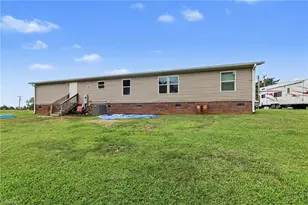 1679 Flat Shoals Rd, King, NC 27021 - Photo 25