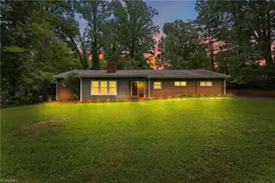 138 Circle Dr, Thomasville, NC 27360 - Photo 1