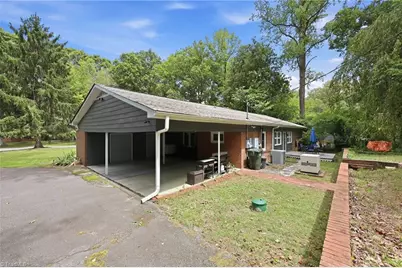 138 Circle Drive, Thomasville, NC 27360 - Photo 9