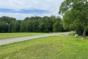 2014 Young Rd, Walnut Cove, NC 27052 - Photo 31