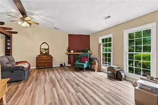 15 Windcrush Ct, Greensboro, NC 27455 - Photo 5