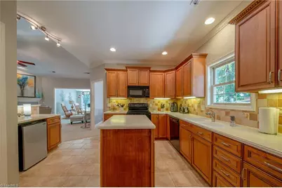 4001 Briarwood Avenue, High Point, NC 27265 - Photo 13