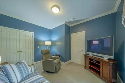 4001 Briarwood Avenue, High Point, NC 27265 - Photo 31