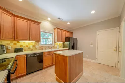 4001 Briarwood Avenue, High Point, NC 27265 - Photo 11