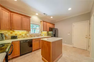4001 Briarwood Ave, High Point, NC 27265 - Photo 11