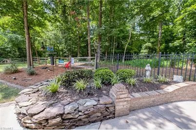 4001 Briarwood Avenue, High Point, NC 27265 - Photo 39