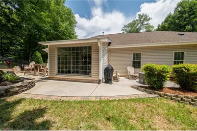 4001 Briarwood Avenue, High Point, NC 27265 - Photo 33