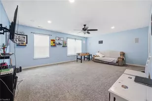 116 W View Dr, Burlington, NC 27215 - Photo 25