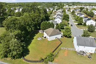 116 W View Dr, Burlington, NC 27215 - Photo 33