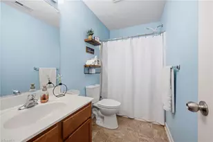 116 W View Dr, Burlington, NC 27215 - Photo 11