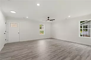 1540 Reynolds Forest Dr, Winston-Salem, NC 27107 - Photo 5