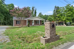 1266 E Holly Grove Rd, Lexington, NC 27292 - Photo 3