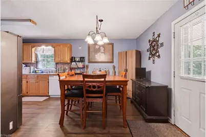 106 N Arlington Avenue, Jonesville, NC 28642 - Photo 7