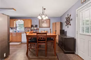 106 N Arlington Ave, Jonesville, NC 28642 - Photo 7