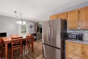 106 N Arlington Ave, Jonesville, NC 28642 - Photo 9