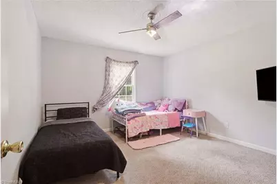 106 N Arlington Avenue, Jonesville, NC 28642 - Photo 23